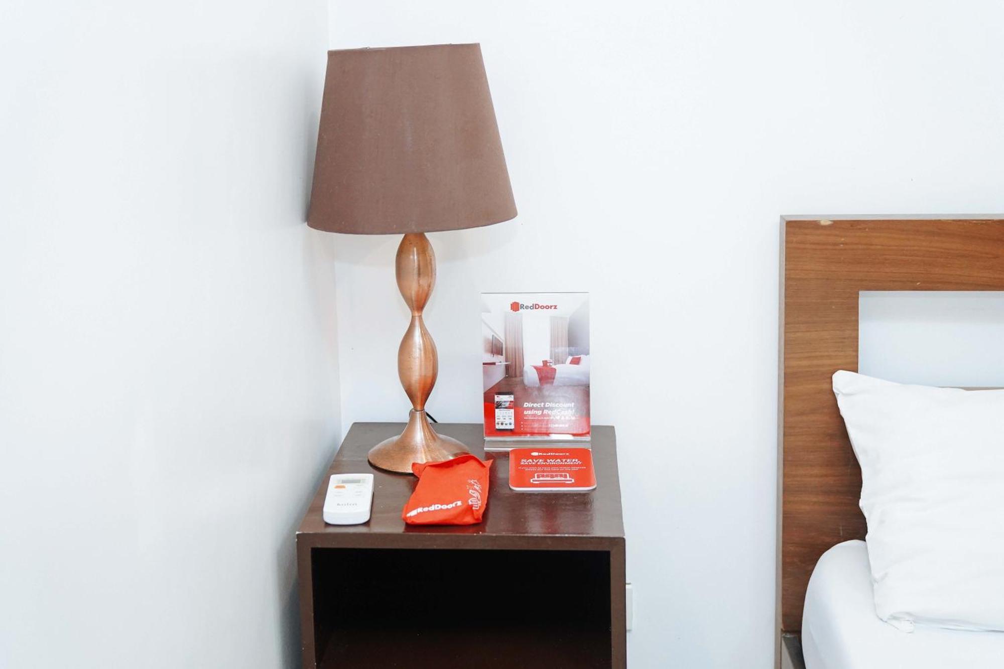Reddoorz Plus At Billy'S Resort ออสลอบ ภายนอก รูปภาพ