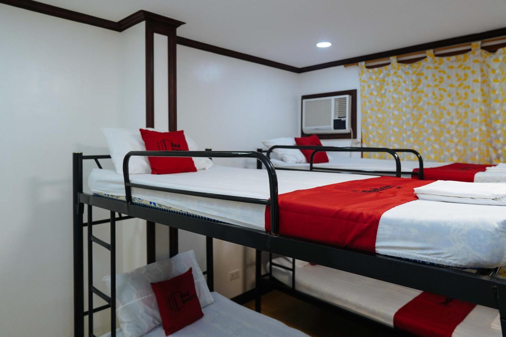 Reddoorz Plus At Billy'S Resort ออสลอบ ภายนอก รูปภาพ